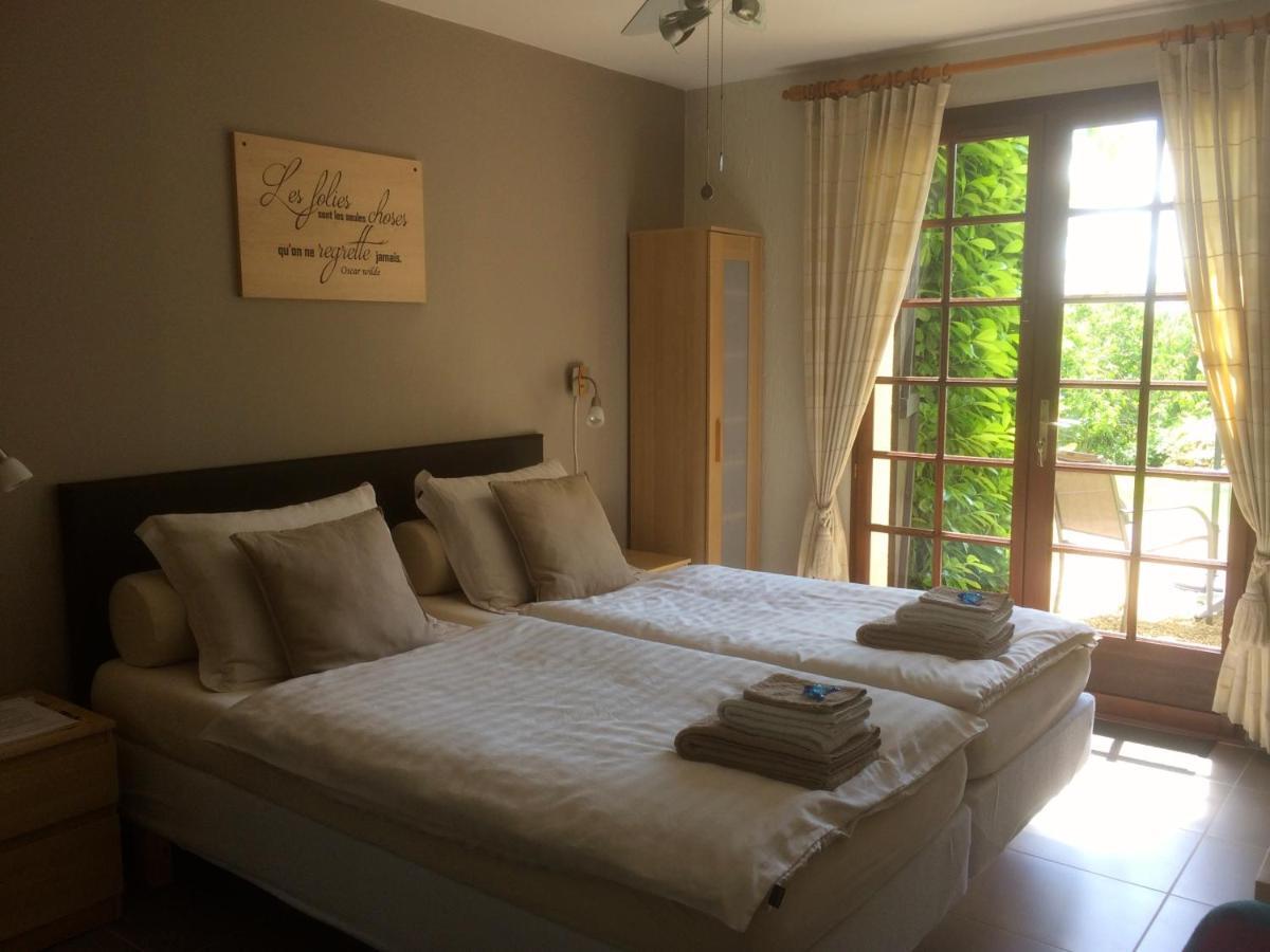 Les Trois Collines Bed and Breakfast Saint-Cybranet Buitenkant foto